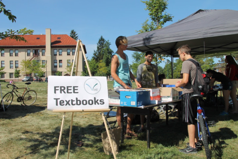 Why students at the University of Vermont are giving away free textbooks