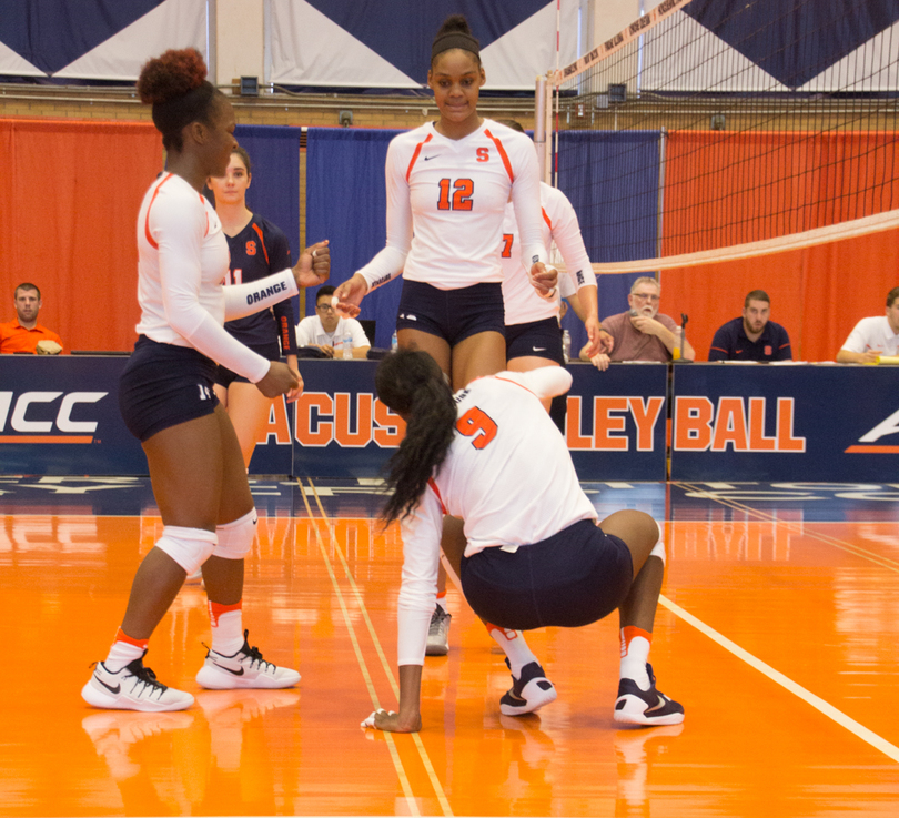 Syracuse volleyball loses in straights sets to No. 15 Florida State