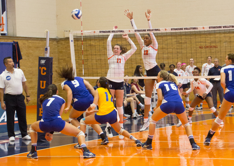 Bench players prove inconsequential in Syracuse volleyball&#8217;s 3-0 loss to Hofstra