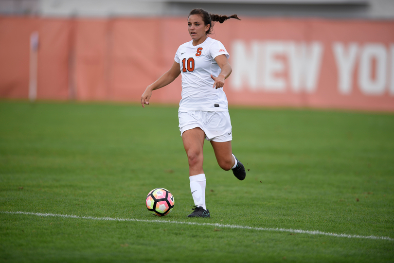 Syracuse women&#8217;s soccer&#8217;s Jessica Vigna transitions to center back and anchors back line