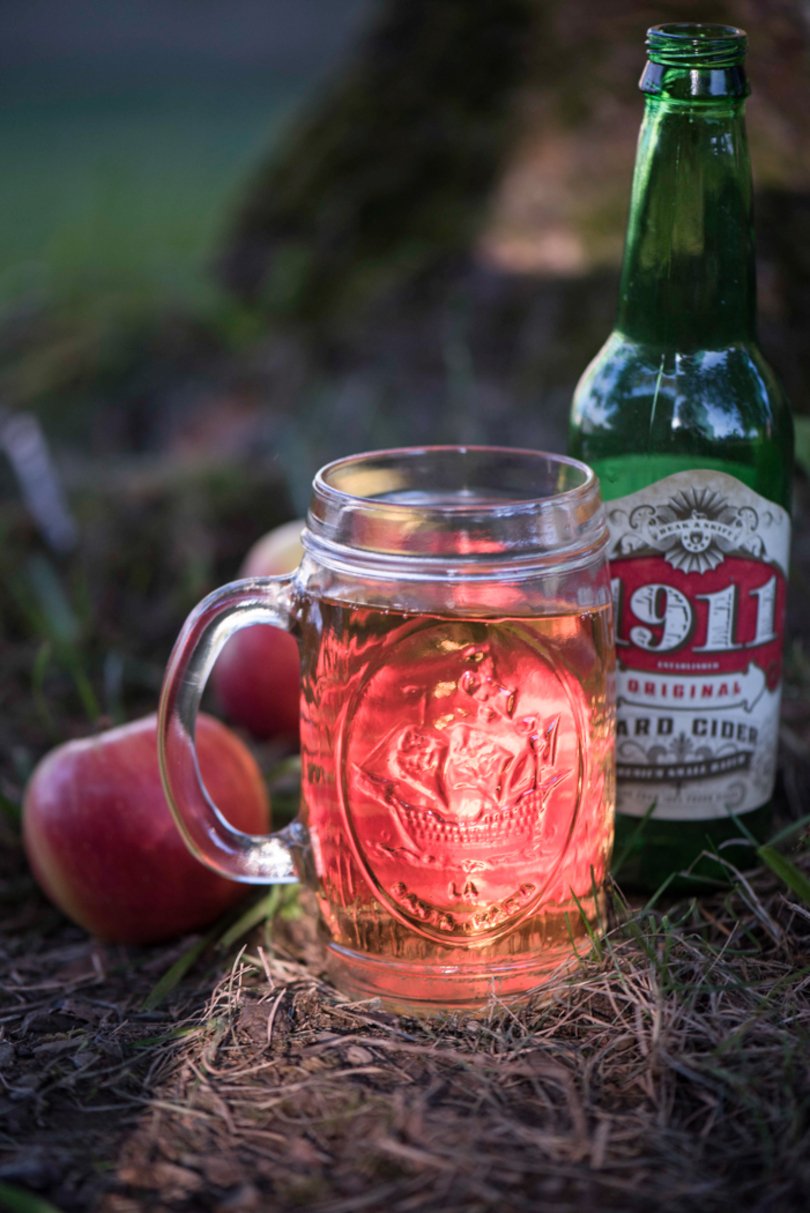 1911 Original Hard Cider is light and clear with a tart apple taste