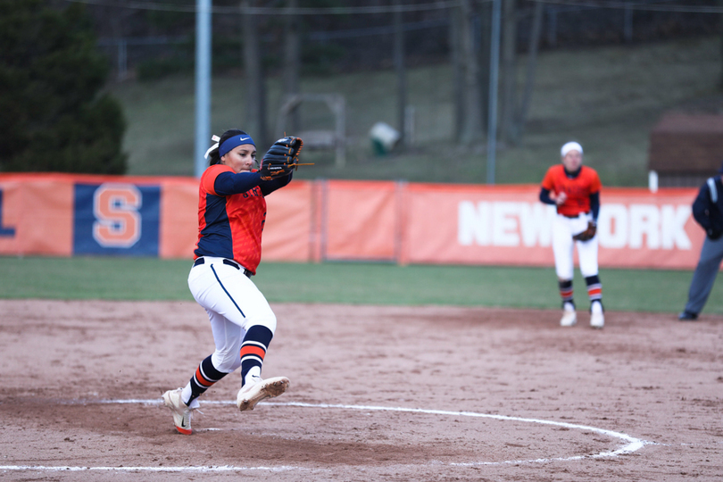 Syracuse completes the sweep against Pittsburgh with 7-3 win