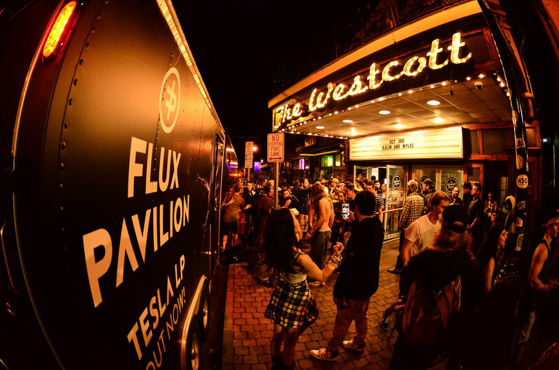 Don’t be bored on a Saturday night. Checkout these 5 entertainment venues