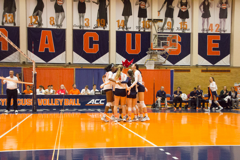 Hitters power Syracuse past Dartmouth in 4 sets