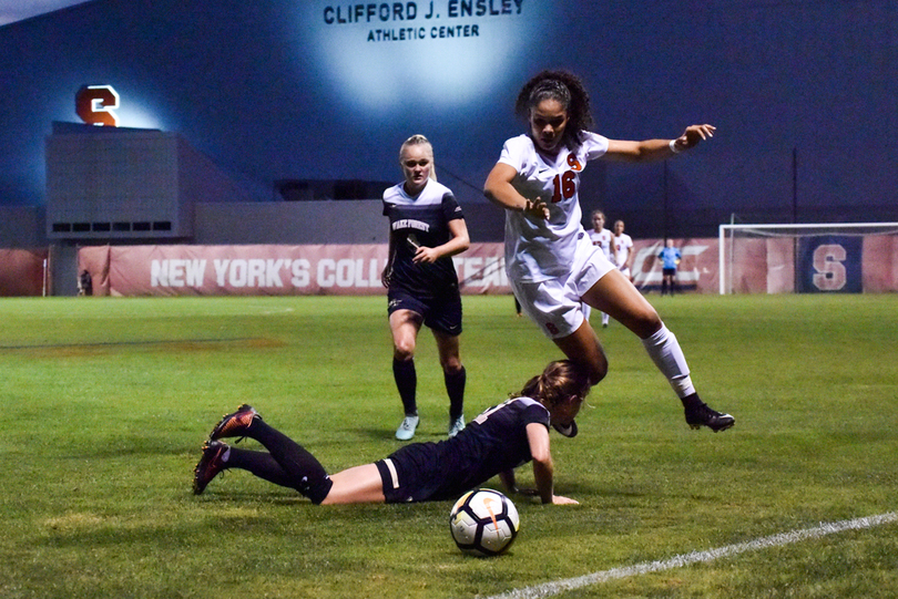 Syracuse falls to No. 18 Wake Forest, 1-0