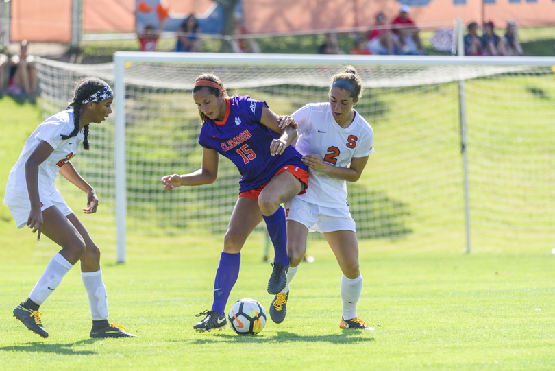 No. 5 North Carolina wallops Syracuse, 7-0