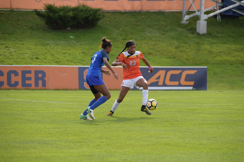 Clarke Brown a calming ‘California attitude’ for Syracuse in her debut season