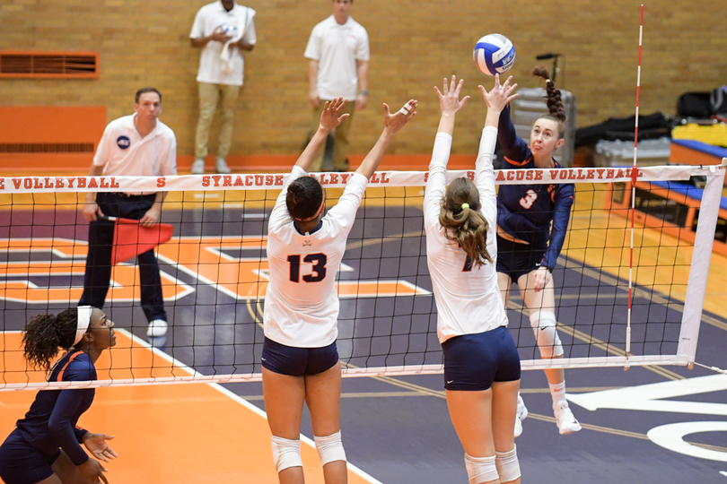 Syracuse runs past Virginia in straight sets with strong finishes