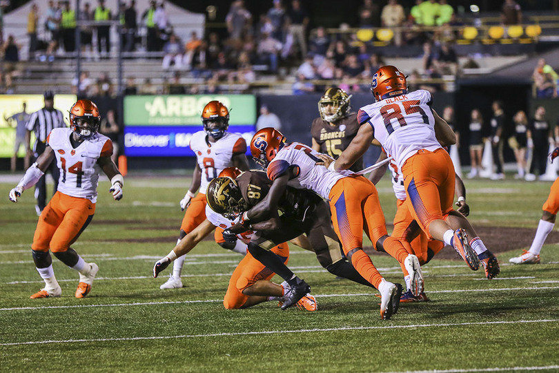 Syracuse is still struggling to pressure the quarterback