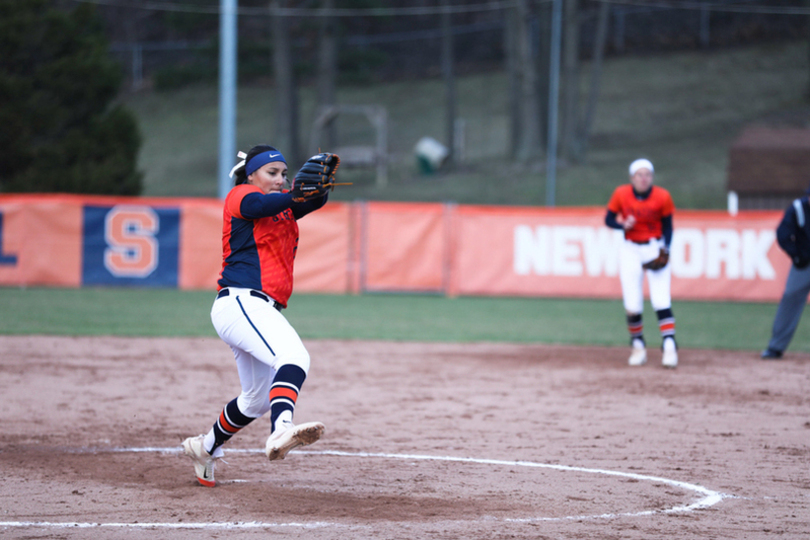 Alexa Romero&#8217;s complete-game 1-hitter leads Syracuse over Duke