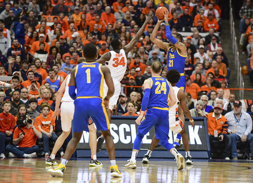 Syracuse&#8217;s zone defense holds Pitt to under 40% shooting in 69-61 win