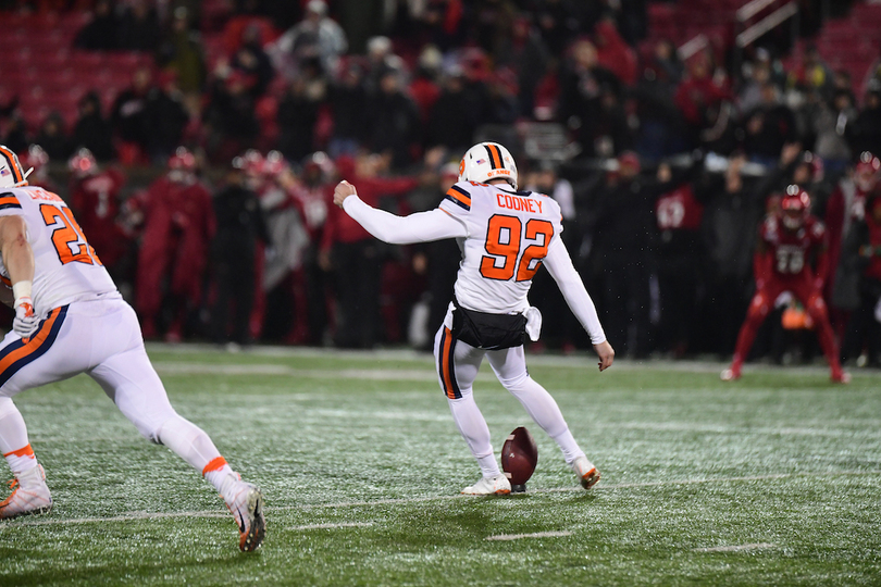 Syracuse punter Nolan Cooney overcame cancer at 16, leads ACC in yards