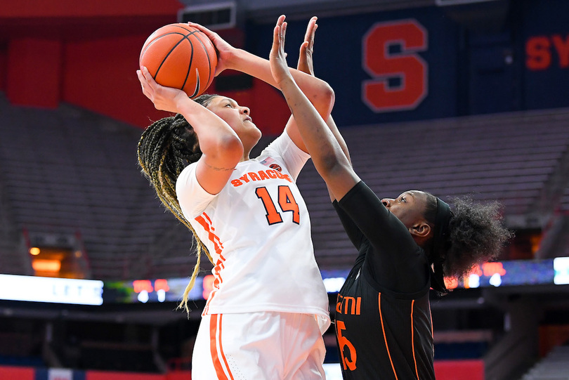 Former Syracuse center Kamilla Cardoso transfers to South Carolina