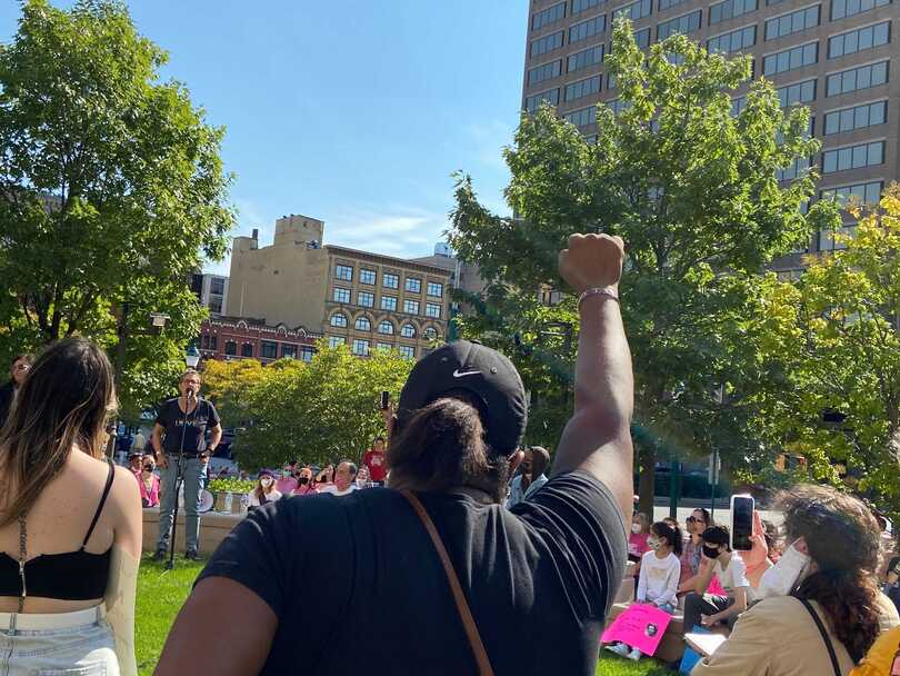 Over 300 Syracuse community members march to defend reproductive rights