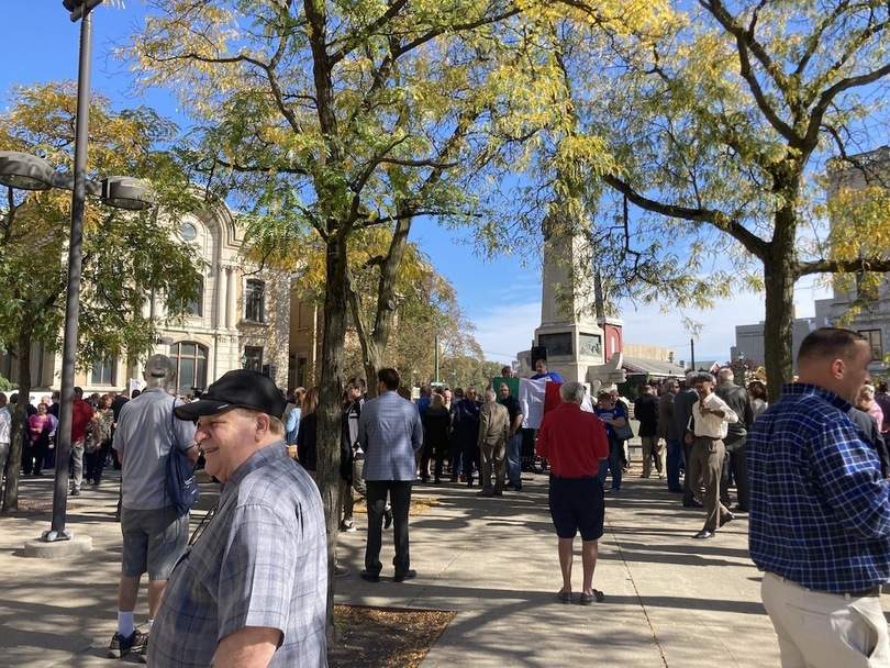 Members of Syracuse’s Italian community hold wreath laying honoring Columbus