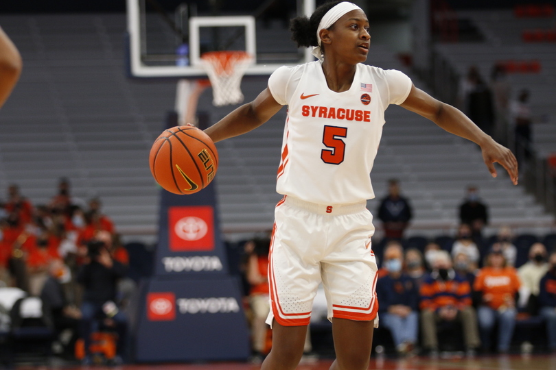 Teisha Hyman’s career night helps Syracuse to 1st win over ranked team