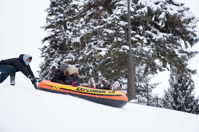 SU students skate, sled and struggle through winter storms