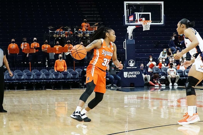 Syracuse holds on to 7-point win over Virginia, overcoming inconsistent shooting