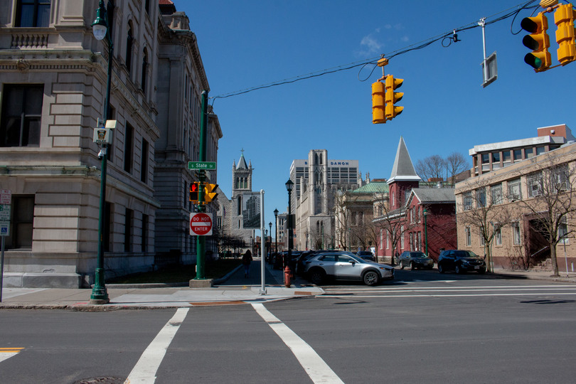 Gov. Kathy Hochul appoints Rep. Antonio Delgado as lieutenant governor