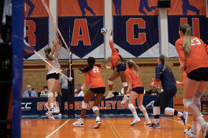 Syracuse falls in 5 sets to Bryant