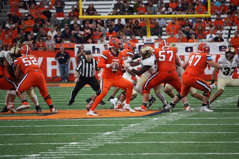 Syracuse pulls out miraculous last-second win over Purdue to improve to 3-0