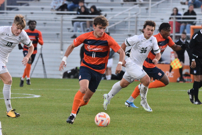 No. 7 Syracuse routs Loyola Maryland 6-1