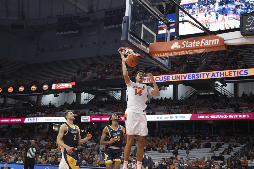 Jesse Edwards’ season-high 22 points allows SU to pull off 62-61 win over Notre Dame