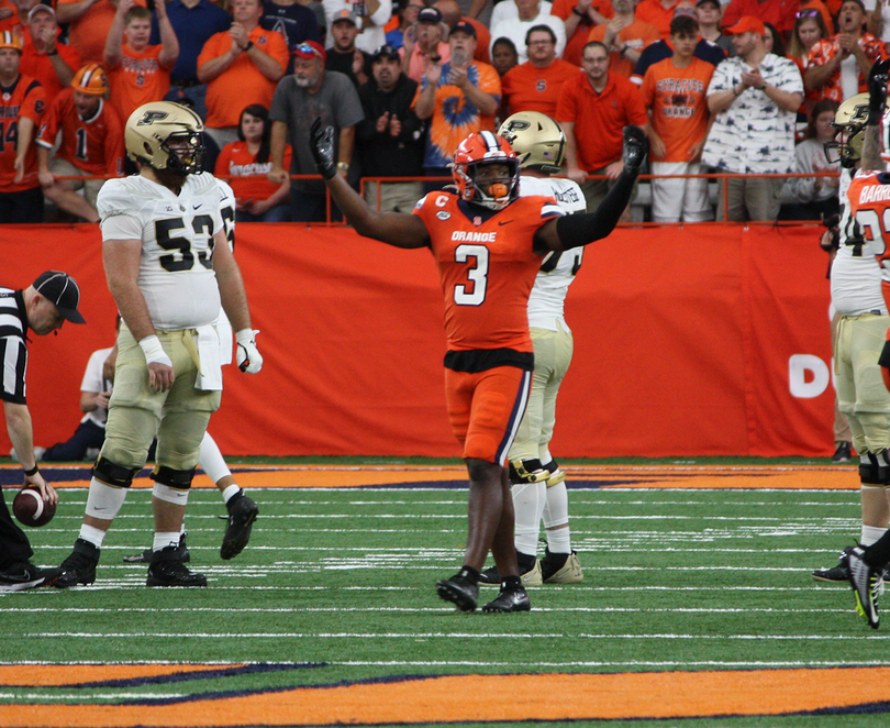 Syracuse linebacker Mikel Jones declares for NFL draft