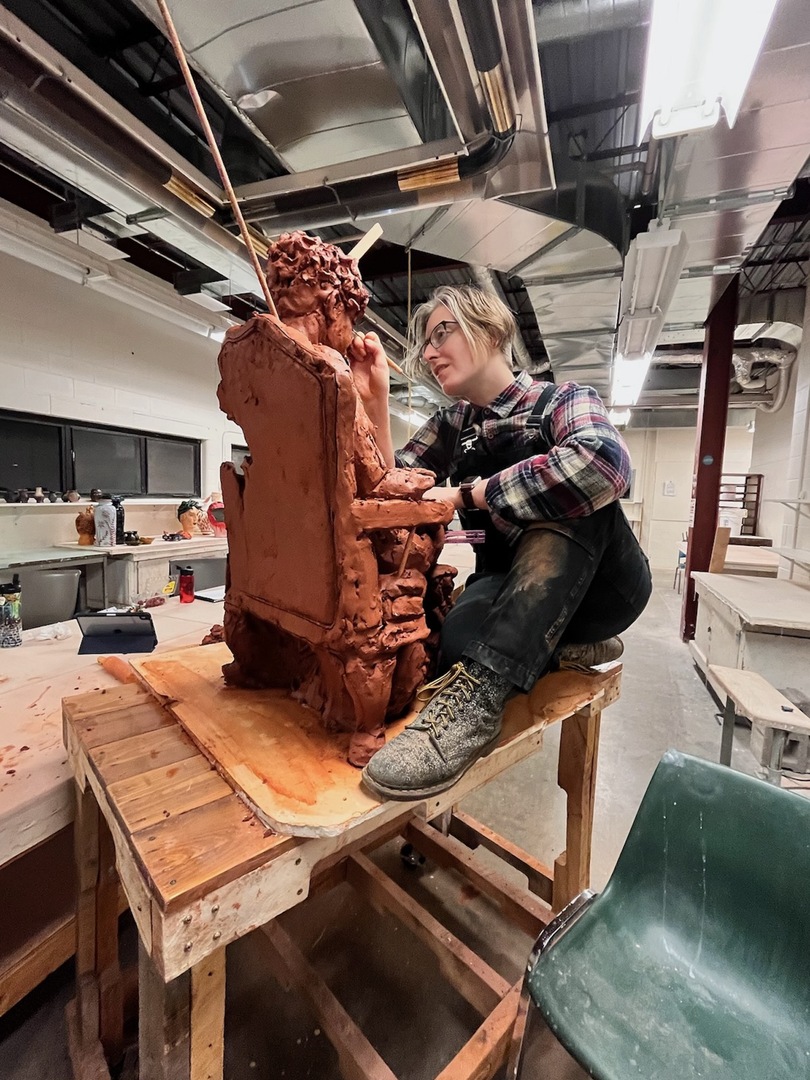 SU master&#8217;s student explores gender, feminity in ceramic sculptures