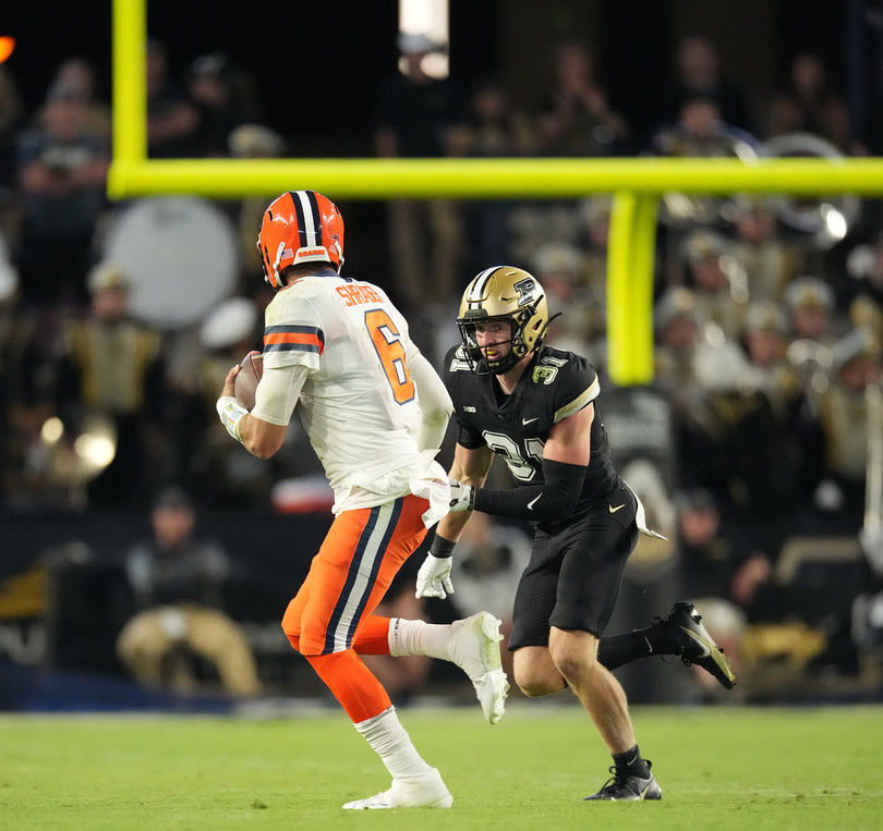 SU capitalizes on Purdue turnovers with ground game in 35-20 win