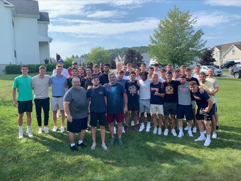 SU men&#8217;s soccer musically integrates transfers onto the team