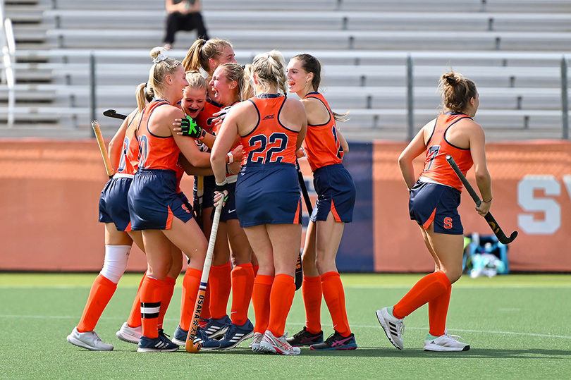 Syracuse remains at No. 10 in NFHCA poll