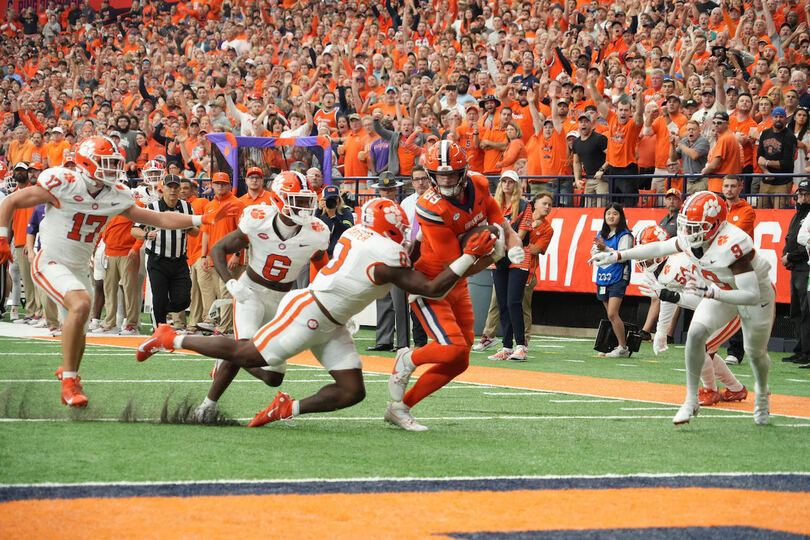 Dan Villari serves as lone offensive bright spot in Syracuse’s 31-14 loss to Clemson