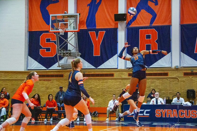 Data Dive: SU volleyball experiences growing pains in historically poor season