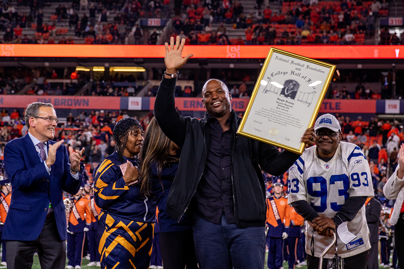 Former SU defensive end Dwight Freeney named to Pro Football Hall of Fame