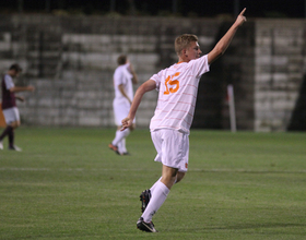 Scoring barrage vaults Syracuse to rout of Colgate