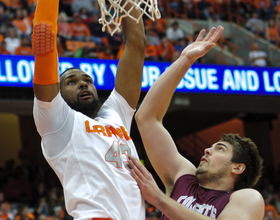 Southerland leads Syracuse in scoring for 2nd straight game