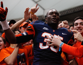 Gallery: Syracuse pulls off shocking upset of No. 11 Louisville in Carrier Dome