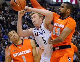 Southerland lone 3-point threat for Syracuse in loss to Connecticut