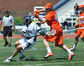 Syracuse defense limits Villanova's top scorers, allows Orange to expand lead late