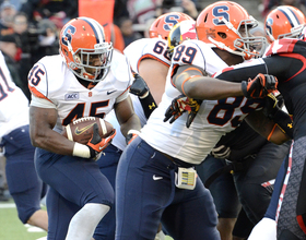 Smith scores both Syracuse touchdowns in win over Maryland