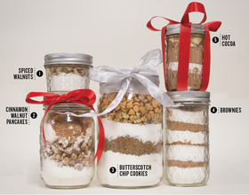 Gifting season: Homemade holiday recipe jars make for easy, delicious do-it-yourself presents