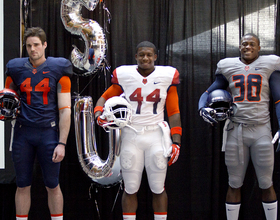 Syracuse unveils new Nike uniforms to debut in 2014 season