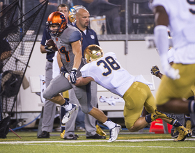 Receiver Lewis brings versatility, reliability to Syracuse in absence of Broyld, Estime