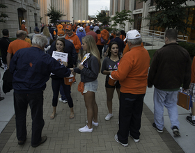 SU, United Way team up for annual Dollar Day event before football game