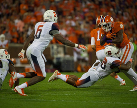 Syracuse linebackers lead defense in solid performance in loss to Clemson