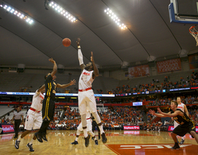 Syracuse shakes slow start to blow out Adrian, 84-35, in final scrimmage