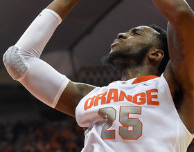 Christmas shines, but lack of support dooms Syracuse down low against UNC