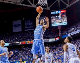 Tokoto chooses basketball over soccer, displays natural athleticism for UNC