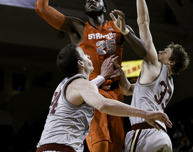 Klinger: Syracuse's Christmas shuts down opponents, adds emerging offense to defensive prowess